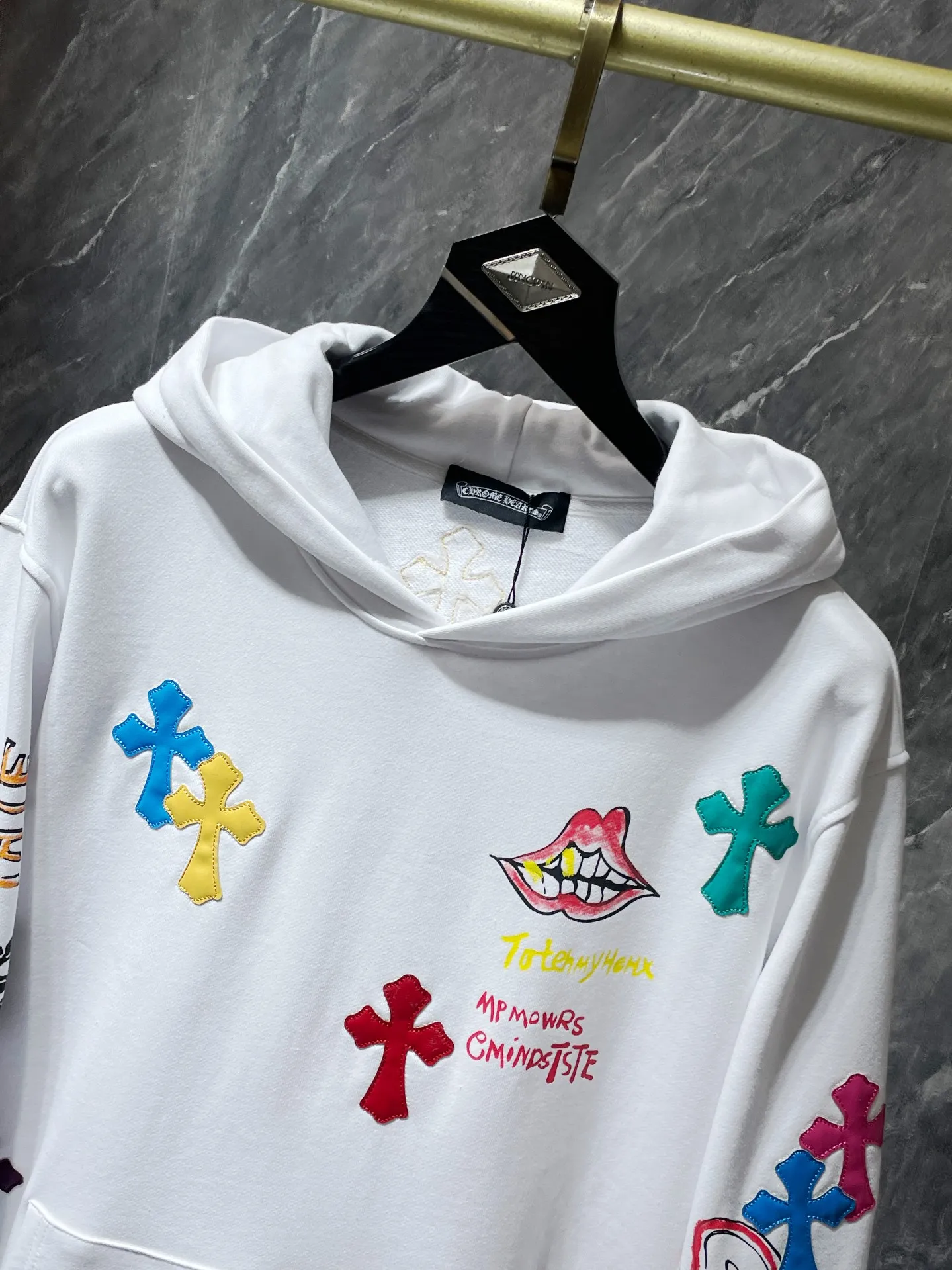P276 New Chrome Hearts Autumn and Winter 2025 Counter Synchronization Colorful cross leather Sanskrit hand-painted graffiti hooded sweatshirt Ins celebrity couple must-have, same style for men and women! The highest version! ! Imported leather! ! A must-have for internet celebrities! Recommended colors: white, black, gray Code numbers: S, M, L, XL